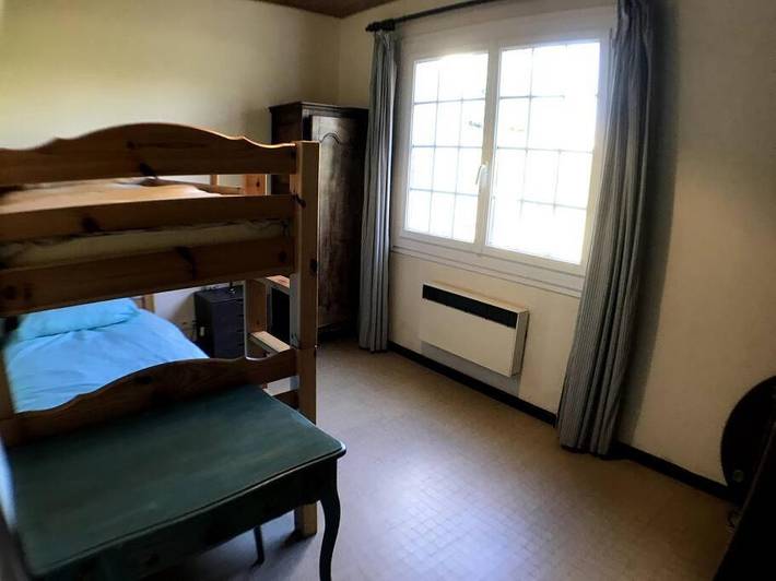 Location de vacances pour 8 personnes, avec terrasse et jardin à Landevieille - 4