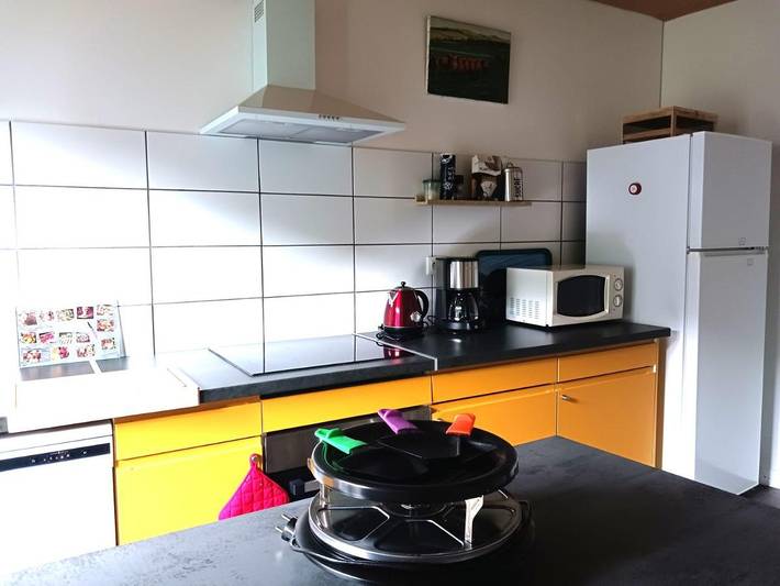 Gîte pour 6 personnes, avec balcon et vue, adapté aux familles à Orcival (Puy-de-Dôme) - 3