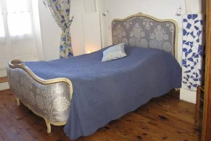 Gîte pour 2 personnes, avec jardin dans Grands Thermes de la Bourboule - 4