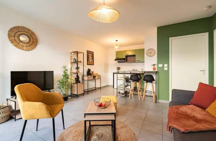 Gîte pour 4 personnes, avec jardin et terrasse à Villeneuve-Tolosane