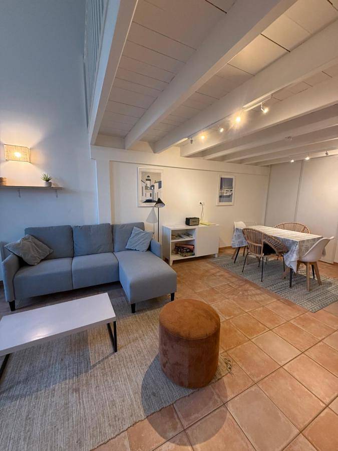 Location de vacances pour 4 personnes, avec terrasse dans Port Joinville - 2