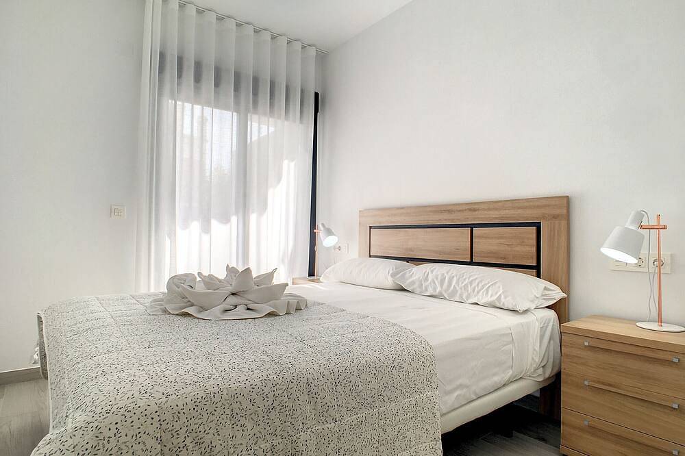 Apartamento entero, Planta baja, a 100m de playa, piscina, wifi, parking in Golf Resorts Murcia, San Javier