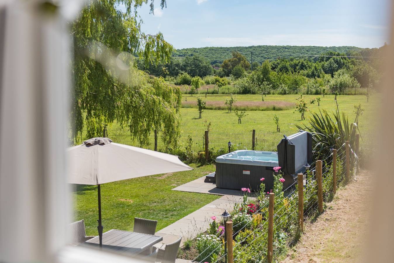 Old Post Office (sleeps 4) in Hernhill, Kent