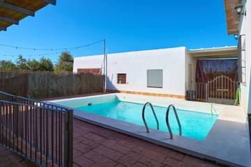 Casa Rural para 18 Personas en La Carlota, Provincia de Córdoba, Foto 2