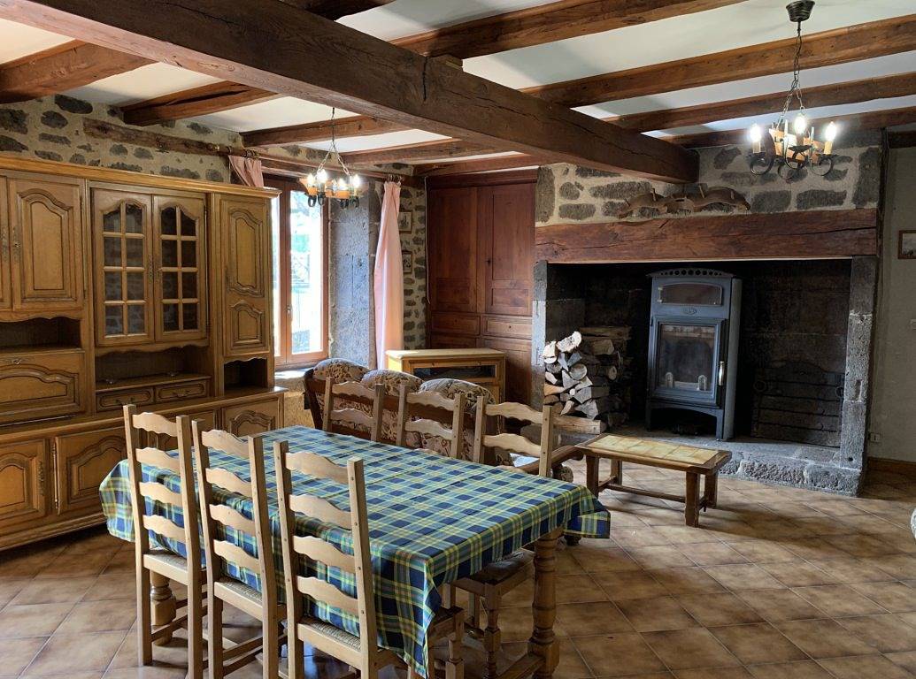 Location maison gîte in Saint-Cirgues-de-Jordanne, Région d'Aurillac