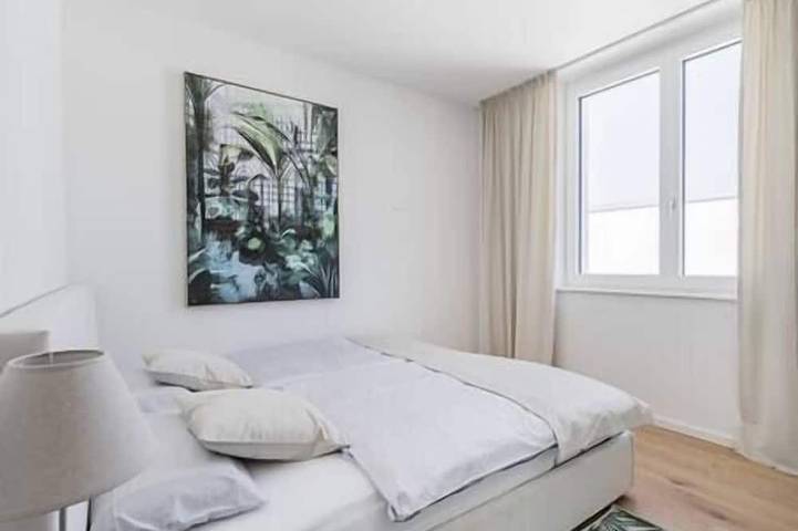 Ganze Wohnung, 3 Zimmer Apartment als Penthouse mit Blick auf den See und eigener Terasse in Gmunden, Bezirk Gmunden