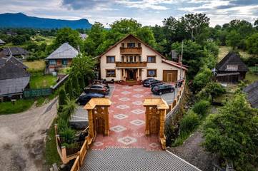 Gîte pour 2 personnes, avec jardin et vue dans Breb