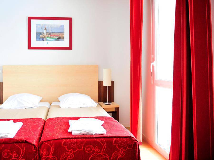 Résidence Goélia La Grande Plage - Appartement 4 personnes - G/100_2 Pieces 4 Personnes in Saint-Gilles-Croix-de-Vie, Vallée de la Loire