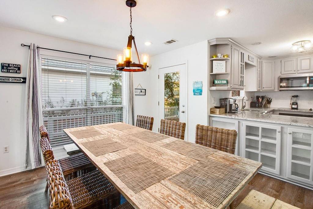 Luxury Destin Retreat | Walk to Beach | 4Br + Pool in Destin, Emerald Coast