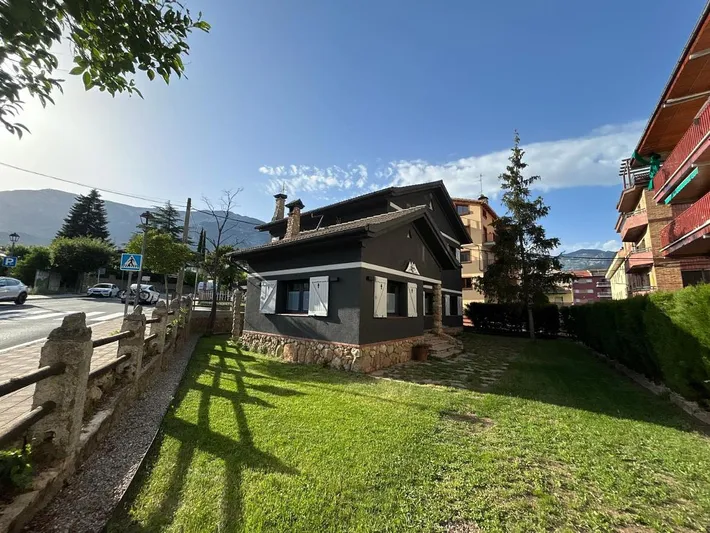 Apartamento de vacaciones para 6 personas, con vistas y jardín - 1