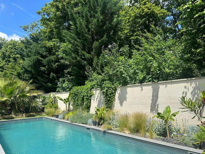 Gîte pour 2 personnes, avec terrasse ainsi que jardin et piscine à Saint-Cyr-au-Mont-d'Or - 4