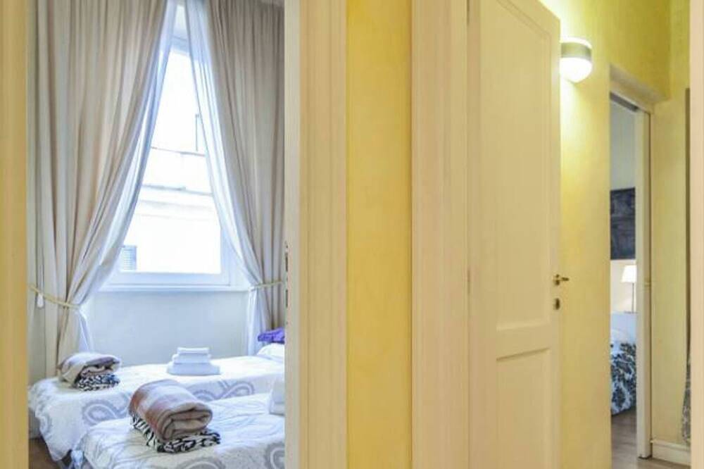 Appartamento intero, Attico con vista fantastica sui monumenti di Roma\nfree wi-fi in Centro di Roma, Roma