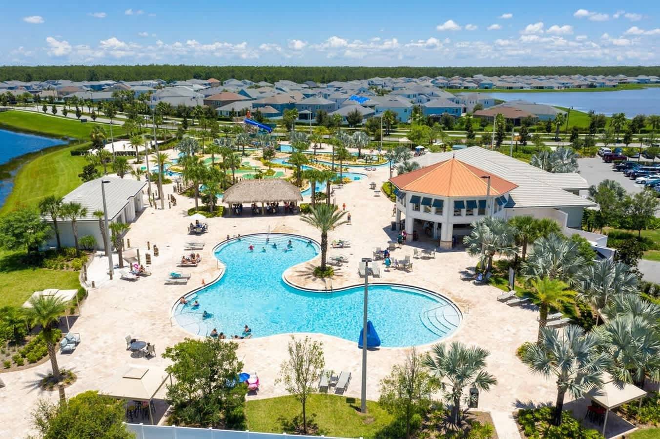 Apartamento entero, Luxurious 3Bd 8 Guests  Storey Lake Resort Close to Disney 201 3131 in Condado de Osceola