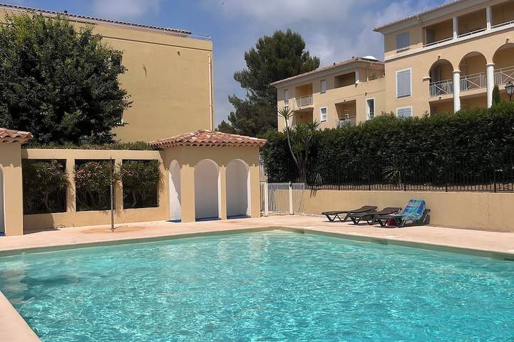 Appartement de vacances pour 6 personnes, avec Piscine