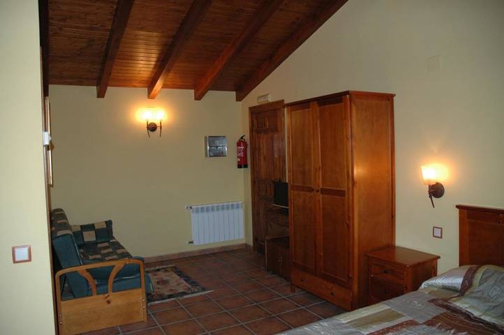 Casa rural para 14 personas, con jardín además de vistas y piscina en La Rioja - 4