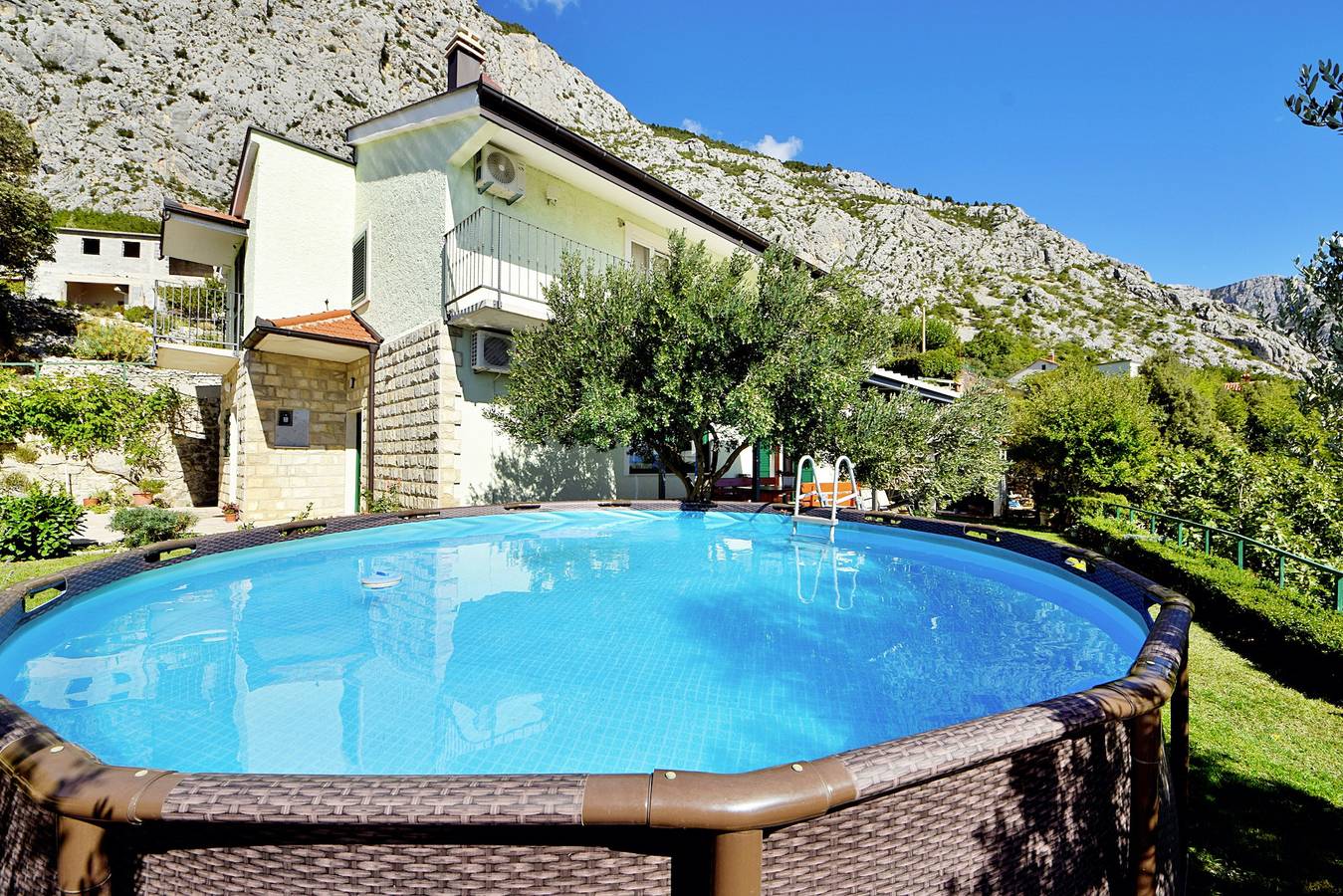 Holiday house Selak * large garden, terrace, sea view, free Wifi in Makarska, Rivera de Makarska