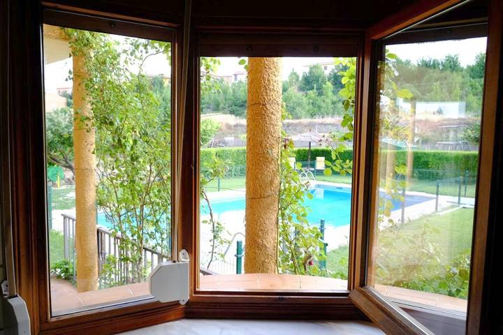 Casa de vacaciones para 10 personas, con balcón además de vistas y piscina en Provincia de Guadalajara - 3