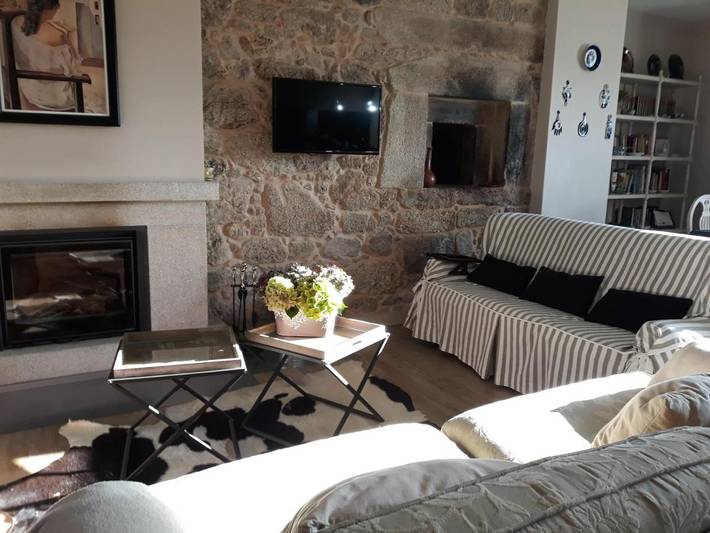 Apartamento para 11 personas, con vistas y jardín en Moraña