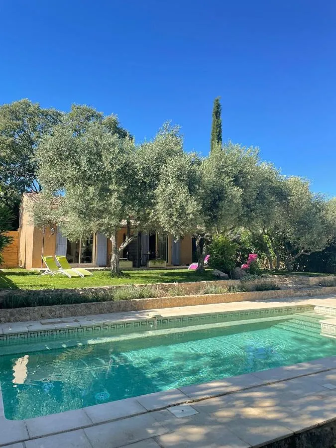 Appartement de vacances pour 2 personnes, avec vue ainsi que piscine et jardin - 1
