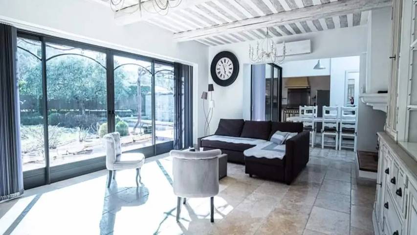 Appartement de vacances pour 3 personnes, avec jardin et piscine - 1