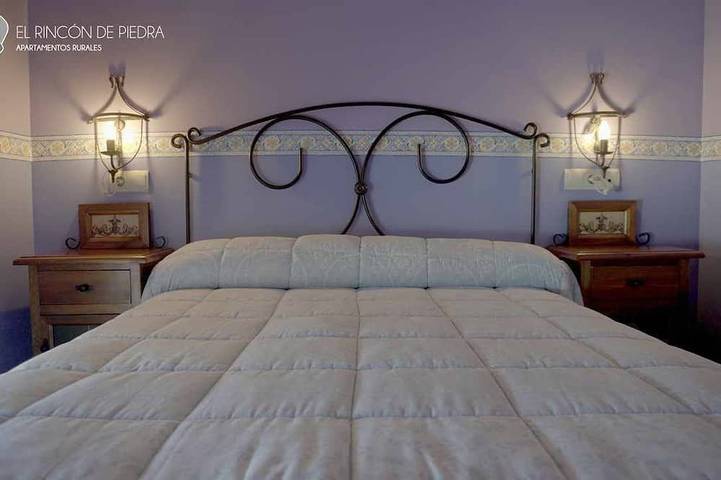 Gîte pour 8 personnes, avec balcon à Enguídanos