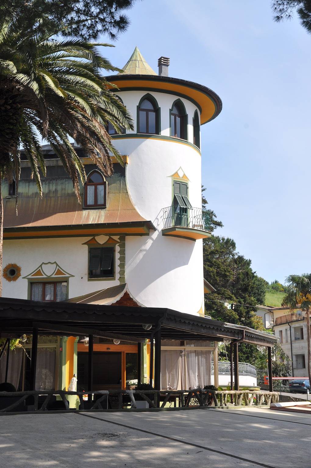 Apartamento entero, Estudio Moneglia 34 cerca de la playa con piscina compartida y Wi-Fi in Bagni Jolanda, Moneglia