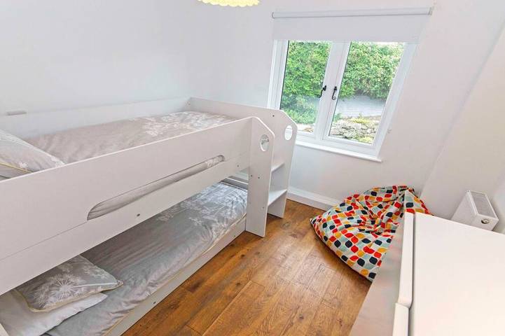 Bagend |Sleeps 14 | Hot Tub* | Balcony & Ping Pong in Devon