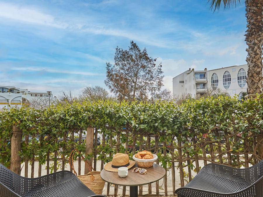 Résidence Odalys Référence Les Dunes du Soleil - Appartement 7 personnes - 2/3 pièces 6/7 pers. in La Grande-Motte, Côte d'Améthyste