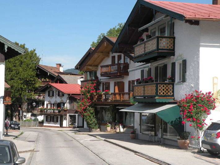Ferienwohnung für 3 Personen, mit Balkon und Terrasse sowie Garten und Sauna