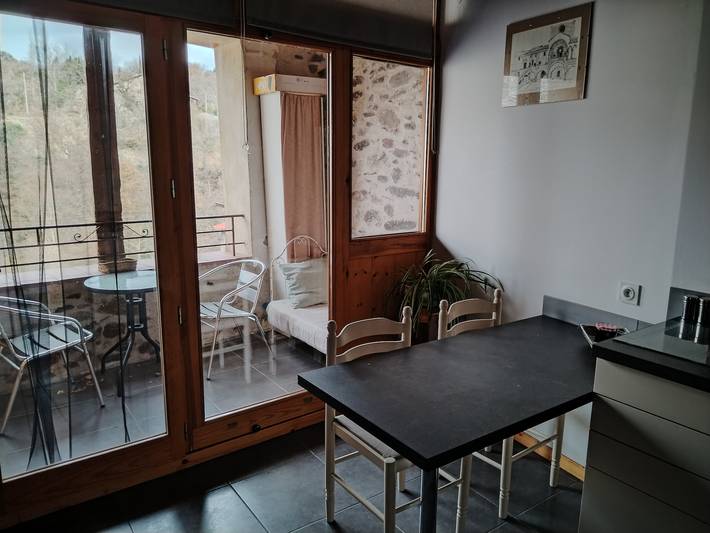 Casa rural para 2 personas, con balcón - 1