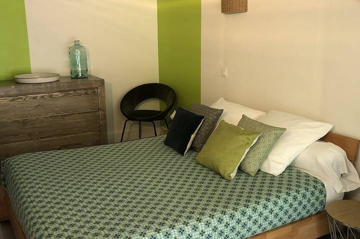 Location de vacances pour 5 personnes, avec terrasse et jardin à Trévoux - 2