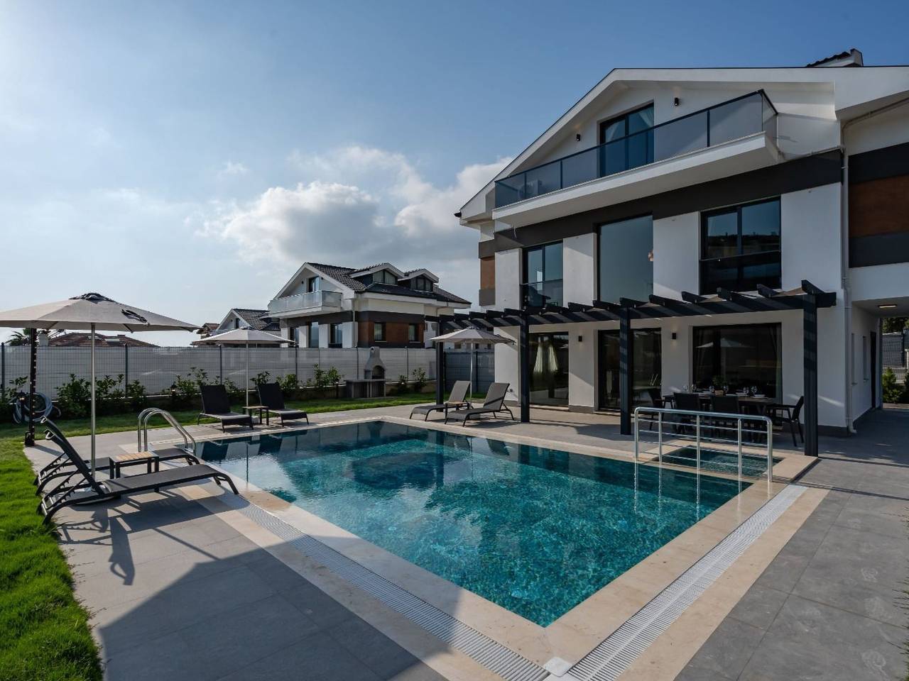 Casa de vacaciones para 6 personas con balcón in Fethiye, Muğla