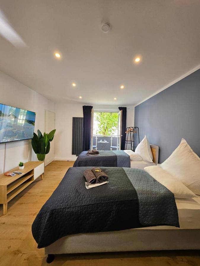 Ferienwohnung für 4 Personen, mit Ausblick und Garten in Moers