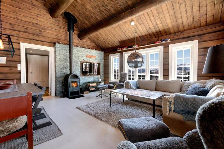 Ferienhaus für 9 Personen, mit Terrasse und Seeblick sowie Ausblick