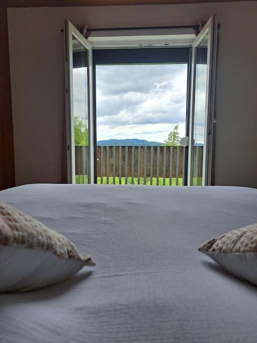 Gîte pour 8 personnes, avec jardin et vue à Plaimbois-du-Miroir