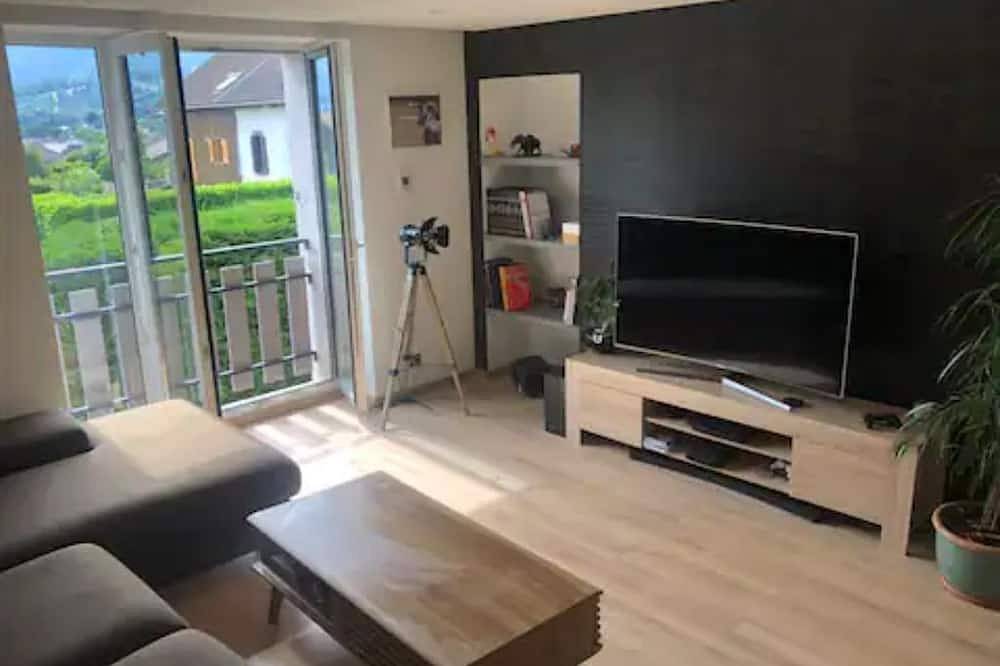 Ganze Wohnung, Appartement Calme et Spacieux, à 10 Minutes du lac D'annecy in Saint-Jorioz, Parc naturel régional du Massif des Bauges