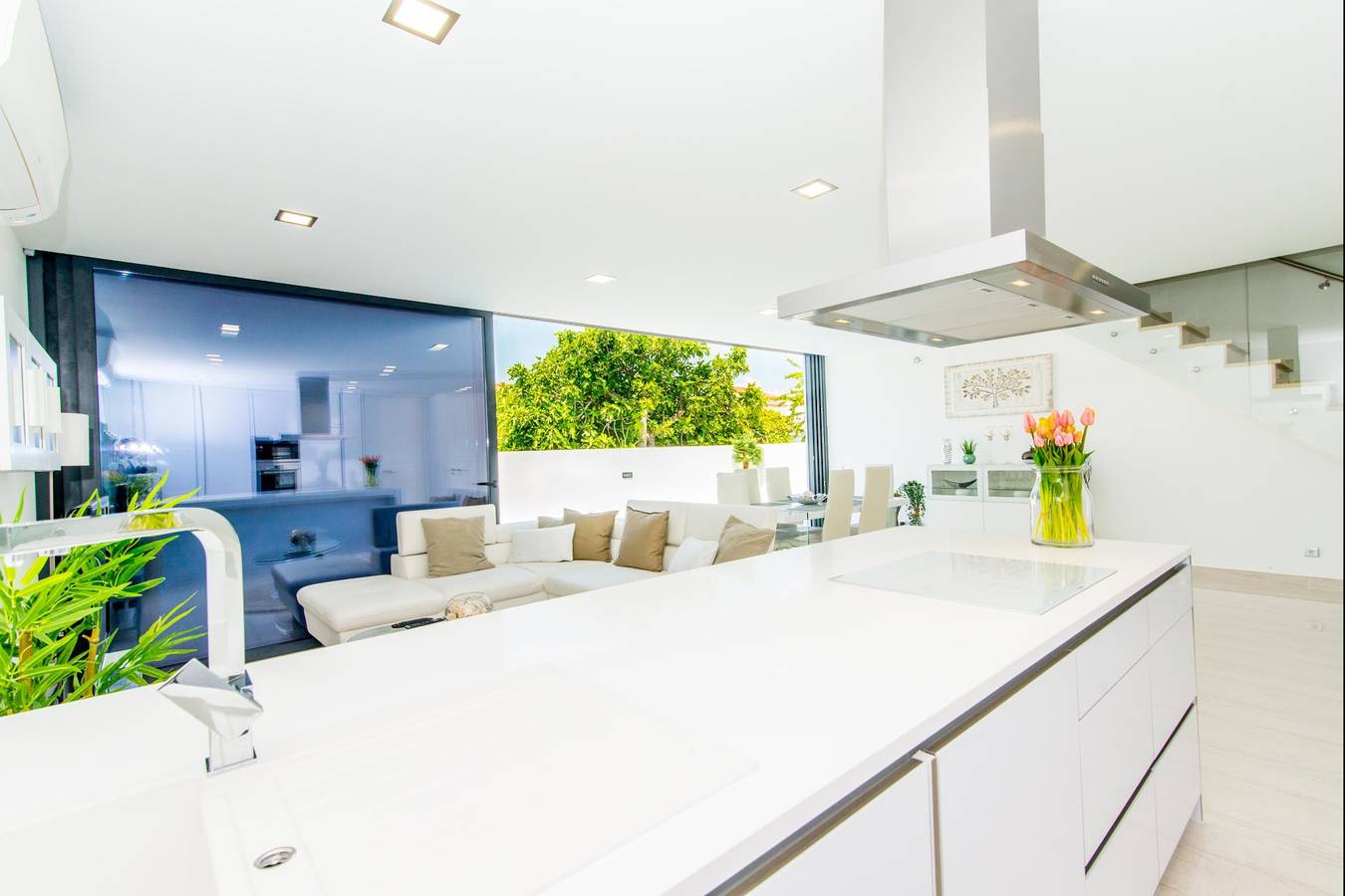 Ferienhaus für 6 Personen mit Terrasse in Freguesia da Luz de Tavira, Parque Natural da Ria Formosa