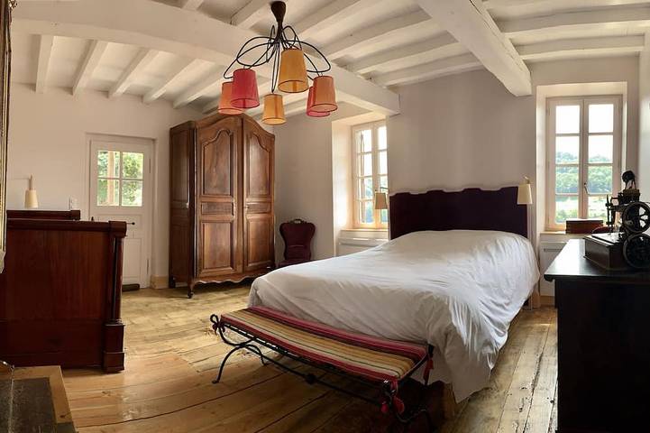 Location de vacances pour 9 personnes, avec piscine ainsi que jardin et balcon à Castillon-en-Couserans - 3