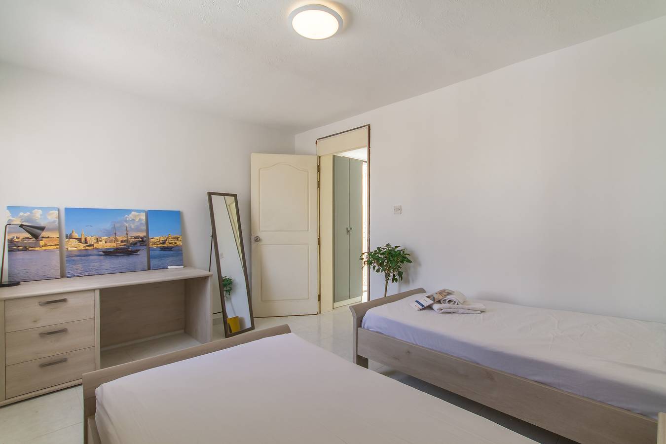 Swieqistay Room8 private bath - Paceville in San Giljan, Ilha de Malta