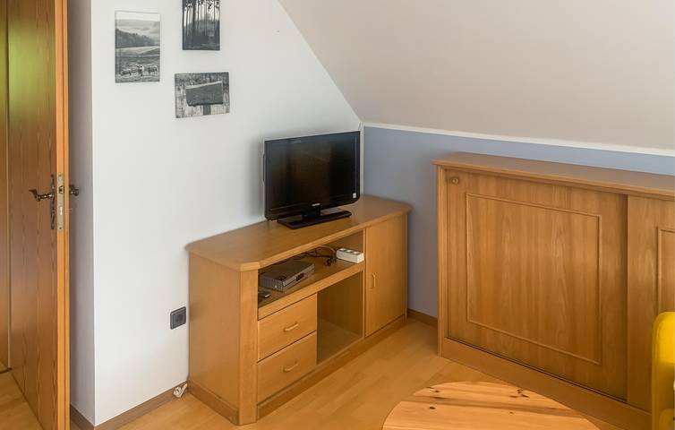Gemütliche Wohnung mit Terrasse & Parkplatz in Oberaula in Oberaula, Knüllgebirge
