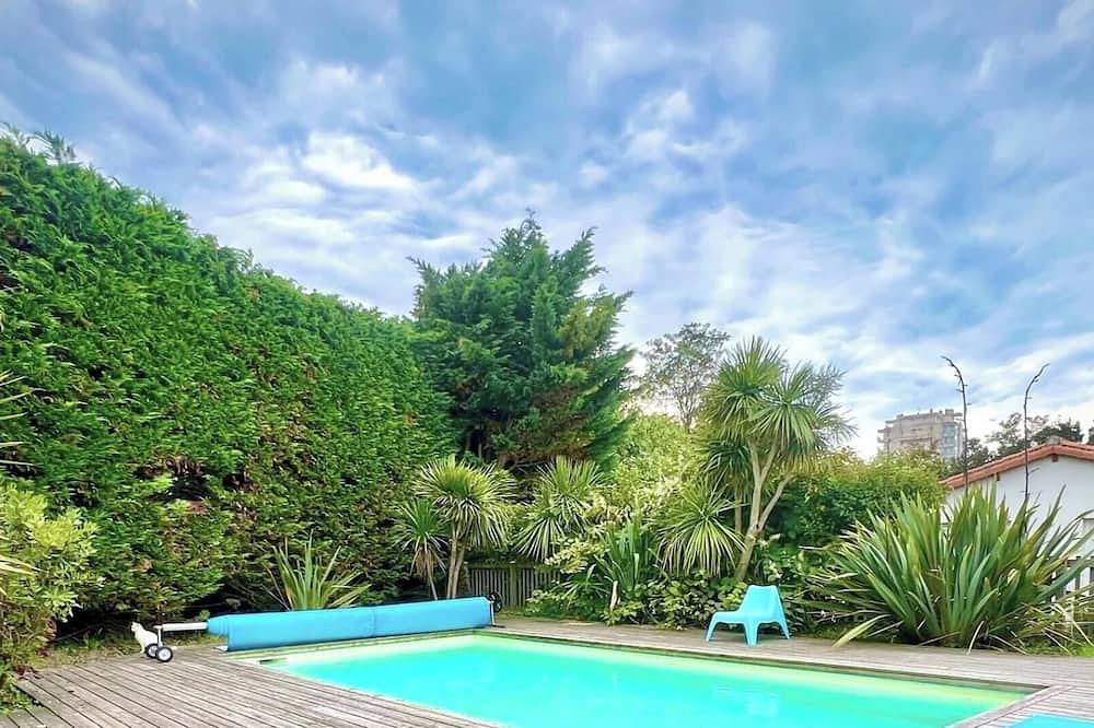 Gîte proche Plage x 4 pers 43m2 Piscine & parking in Les Sables-d'Olonne, Vendée