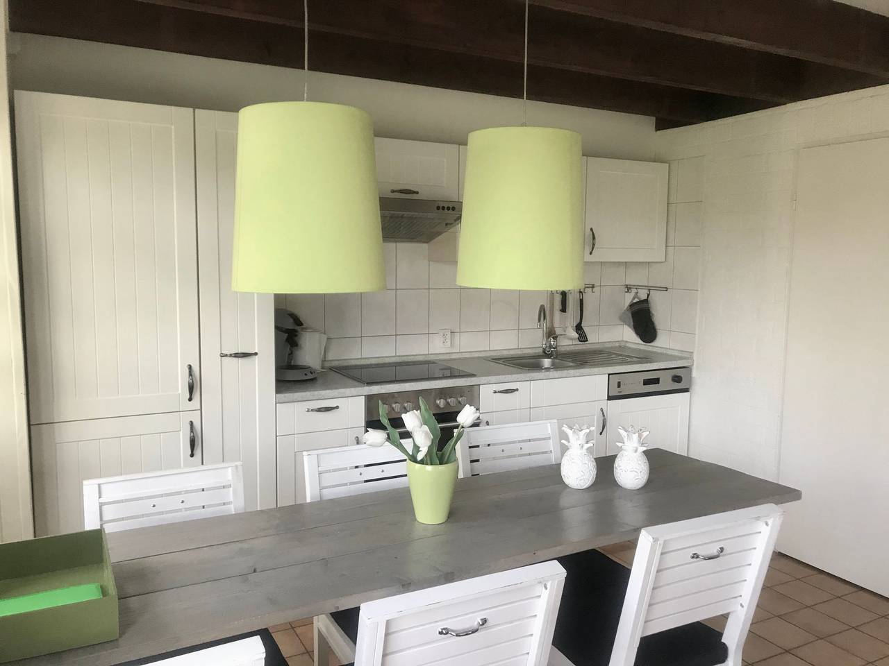 Gemütliches Vier-Personen-Bungalow mit Überdachung in Stavenisse, Niederländische Nordsee