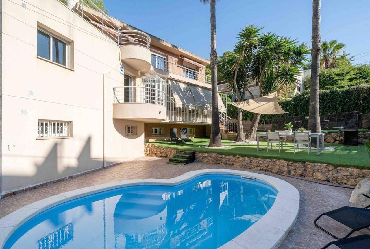 Four-Bedroom House in La Móra, Tarragona