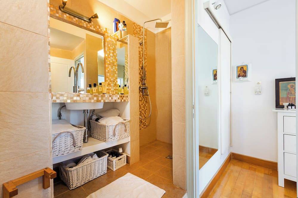 Villa Giasemi - A Beautiful and cosy Villa with swimming pool in Spetses City, Spetses