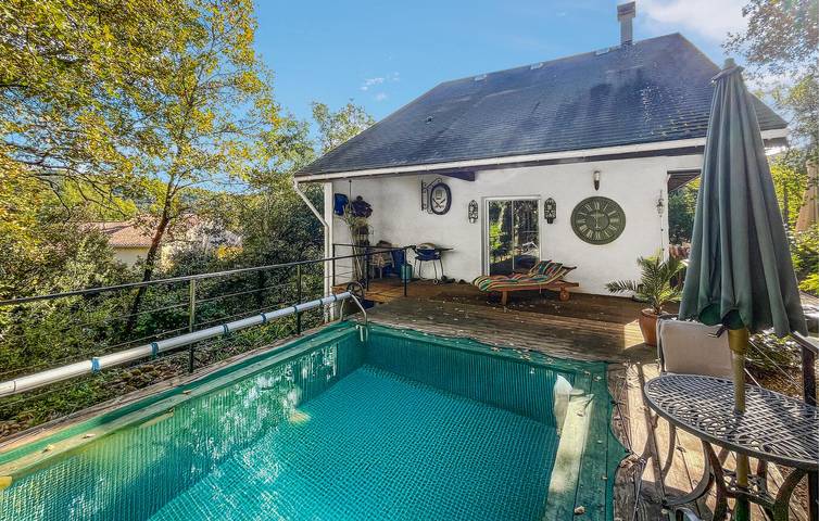 Location de vacances pour 4 personnes, avec piscine ainsi que terrasse et jardin à Molières-sur-Cèze - 4