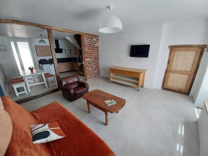 Gîte pour 2 personnes, avec Terrasse et Jardin à Lussac-les-Châteaux - 4