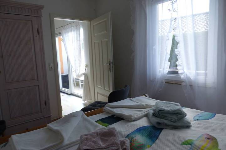 Haus Ostseemuschel, 1 Minute zu Fuß zum Strand, 2 Terrassen und Sauna in Gramkow, Hohenkirchen