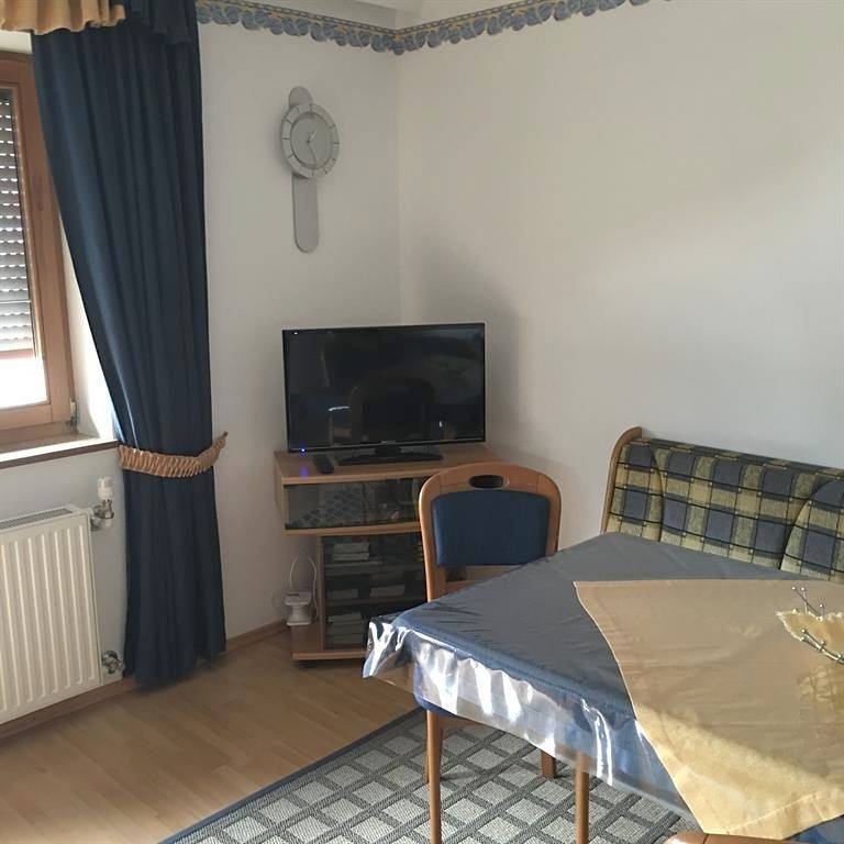 Ganze Ferienwohnung, Appartement/Fewo, Dusche, Wc, Balkon in Fulpmes, Innsbruck und Umgebung