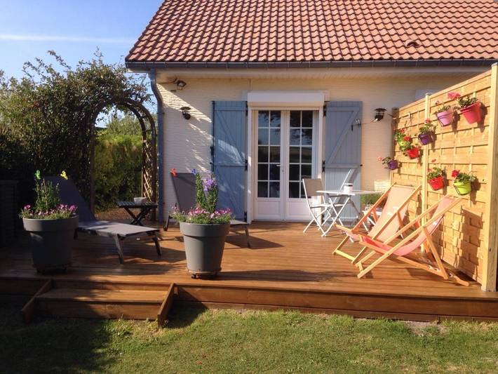 Location de vacances pour 2 personnes, avec Terrasse ainsi que Jardin et Vue à Audembert