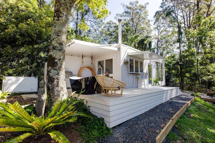 Log cabin for 2 people, with garden and view as well as terrace and ocean view in Australia